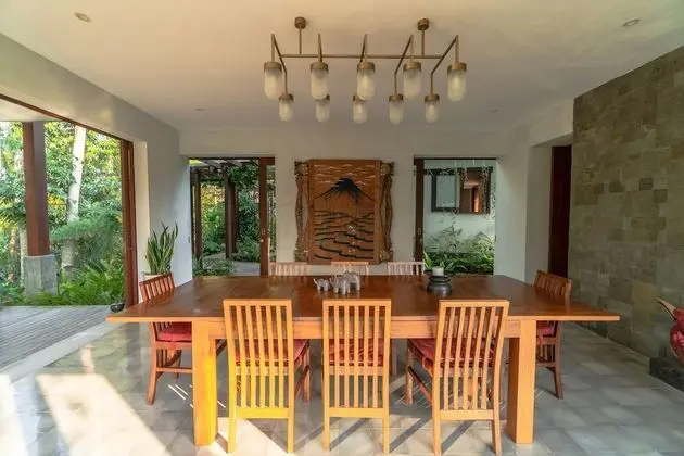 Signature Villa
