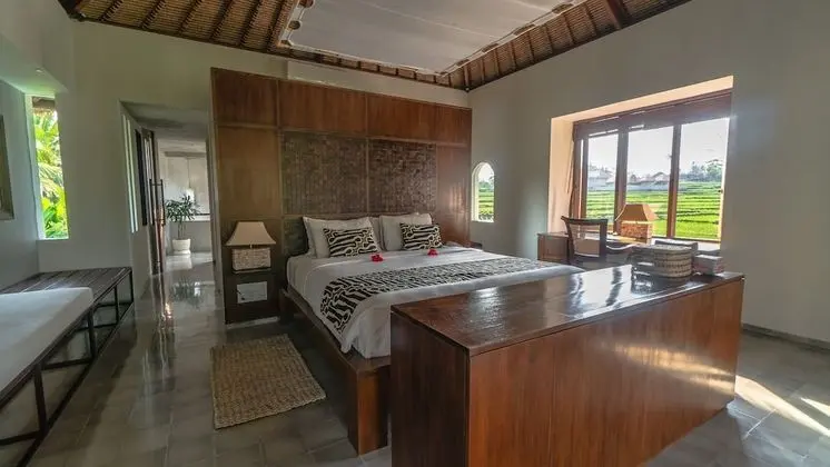 Signature Villa