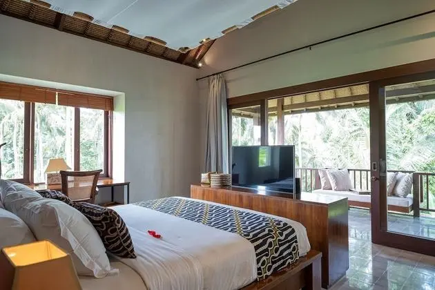 Signature Villa