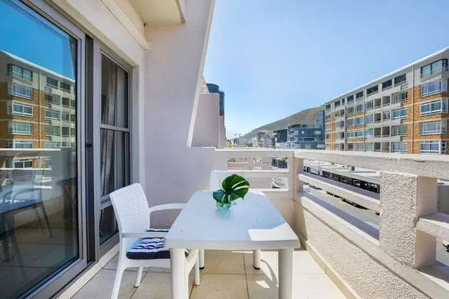 Classic Oda, 1 Büyük (Queen) Boy Yatak, Sigara İçilmez, Küçük Mutfak (Apartment)