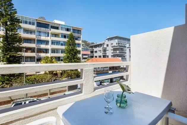 Classic Oda, 1 Büyük (Queen) Boy Yatak, Sigara İçilmez, Küçük Mutfak (Apartment)