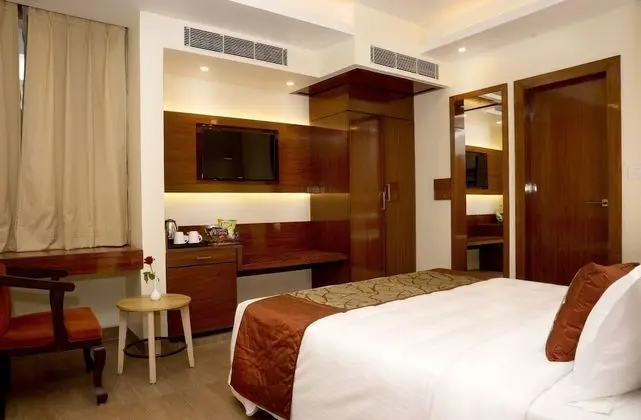 Deluxe Tek Büyük Yataklı Oda