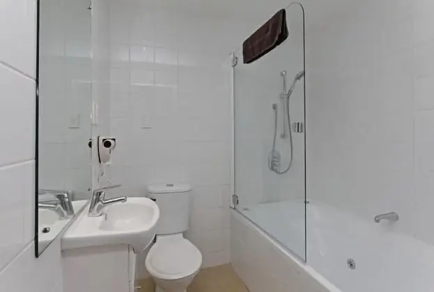Stüdyo (Shower)