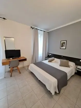 Standard Tek Büyük Yataklı Oda