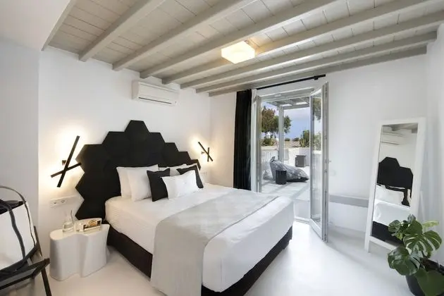 Luxury Villa, 4 Yatak Odası, Kişiye Özel Havuzlu, Deniz Manzaralı (Dafni)