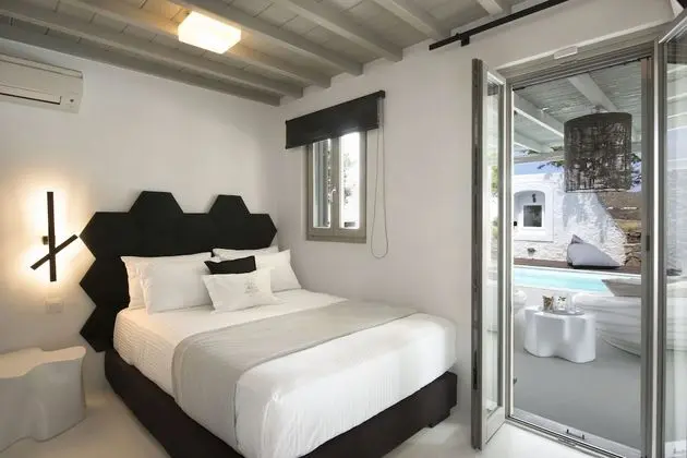 Luxury Villa, 4 Yatak Odası, Kişiye Özel Havuzlu, Deniz Manzaralı (Dafni)