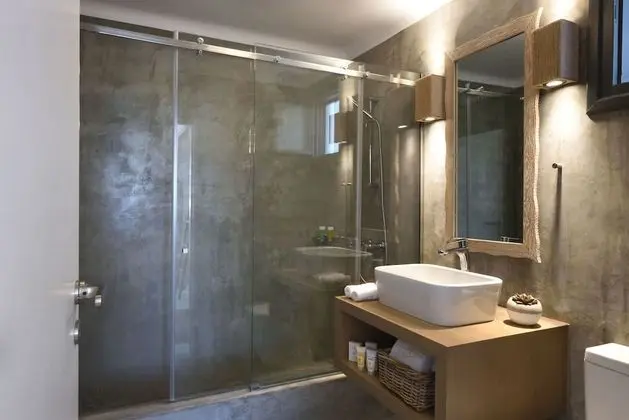 Villa, 6 Yatak Odası, Kişiye Özel Havuzlu, Denize Sıfır (Agia Thalassa)