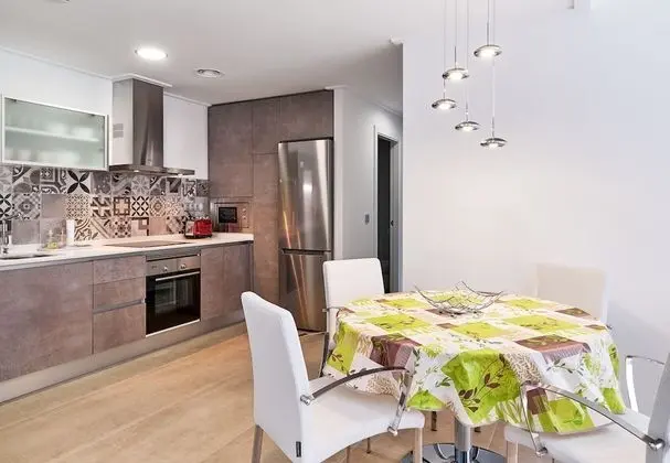 Apart Daire, 2 Yatak Odası, Balkon