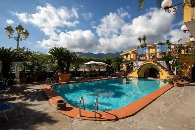 Villa, 6 Yatak Odası, Havuz Kullanımı