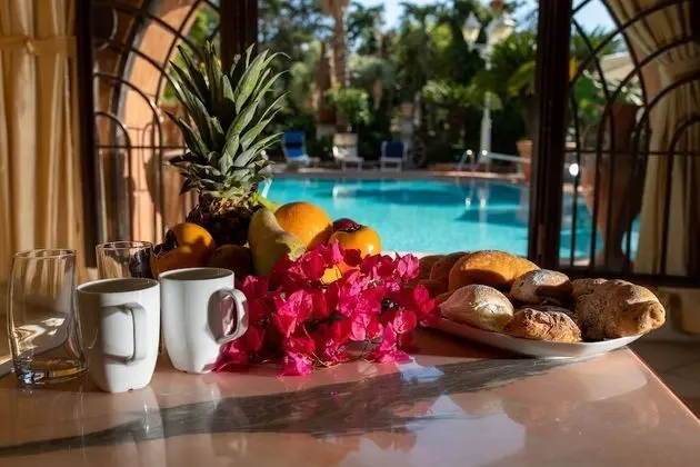 Villa, 6 Yatak Odası, Havuz Kullanımı