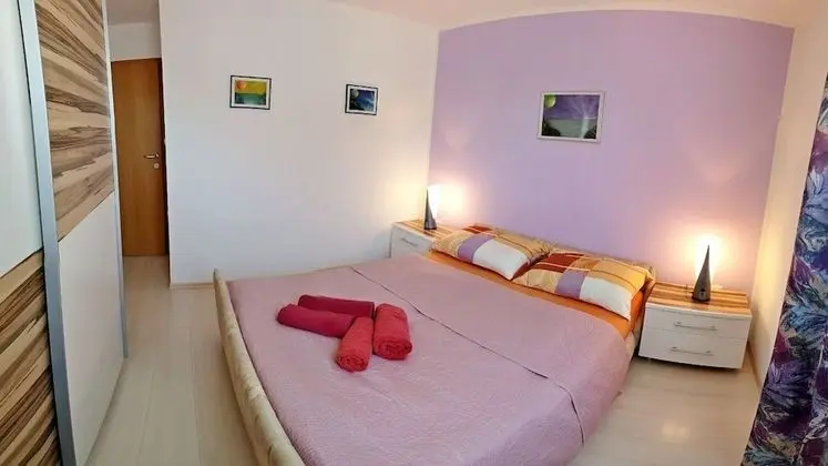 Apart Daire (Amalia - family friendly with parking)