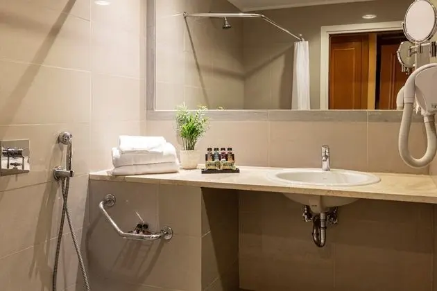 Two Classic Rooms with Interconnecting Door