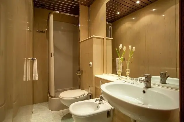 Tek Büyük veya İki Ayrı Yataklı Oda