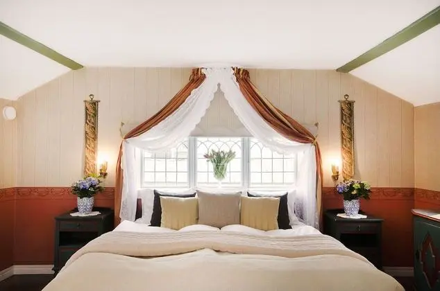 Classic Tek Büyük Yataklı Oda