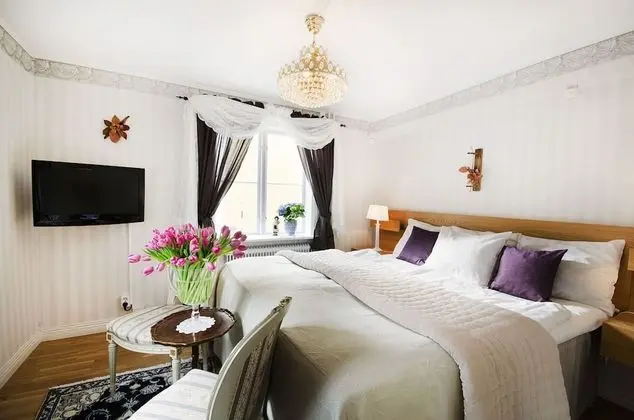 Classic Tek Büyük Yataklı Oda