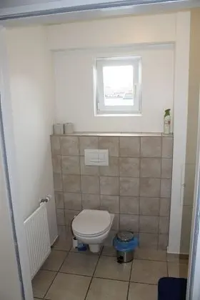 Tek Kişilik Oda, Ortak Banyo