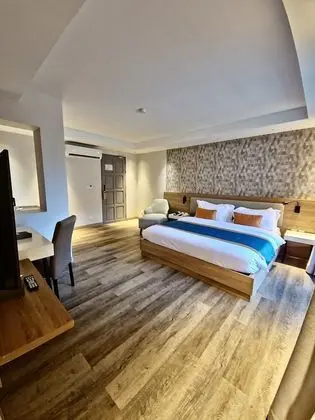 Premium XL Room