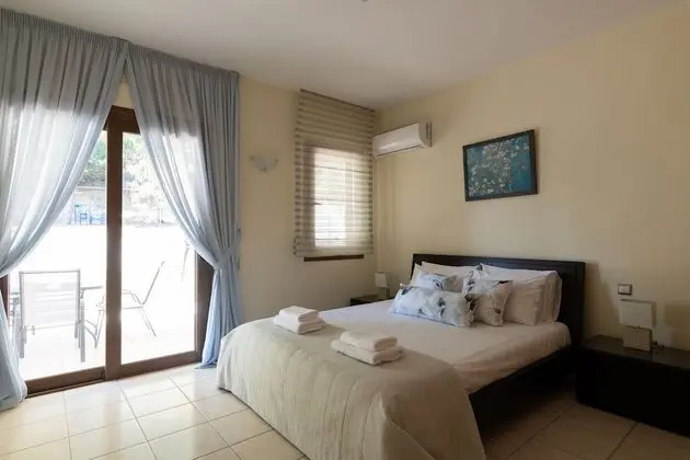 Villa, 5 Yatak Odası, Kişiye Özel Havuzlu