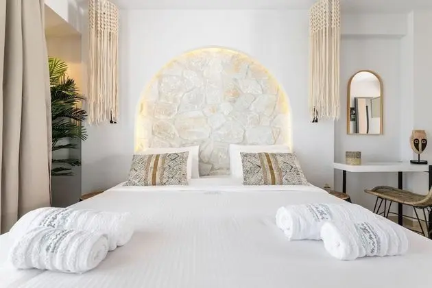 Comfort Tek Büyük Yataklı Oda