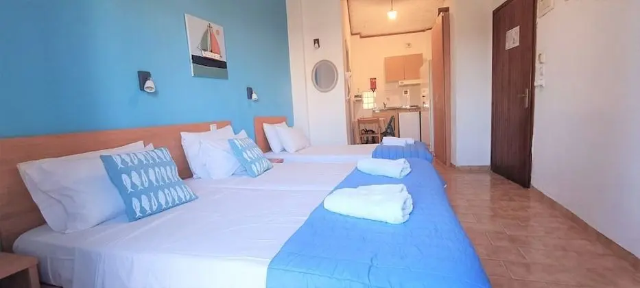 Studio for 3 people