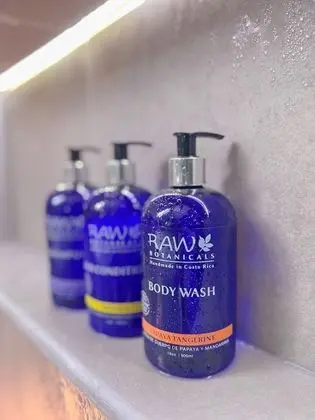 A-Frame in the Forest with Hot Tub, Fireplace and Mountain Views