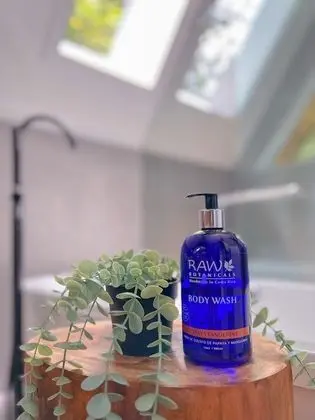 A-Frame in the Forest with Hot Tub, Fireplace and Mountain Views