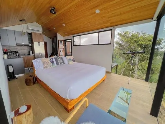 Glass Cabin with Hot Tub and Panoramic Views