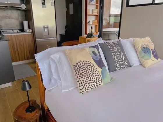 Glass Cabin with Hot Tub and Panoramic Views