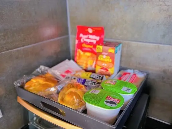 Glass Cabin with Hot Tub and Panoramic Views