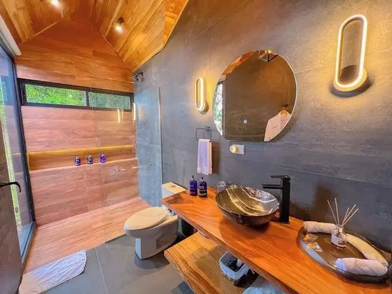 Glass Cabin with Hot Tub and Panoramic Views