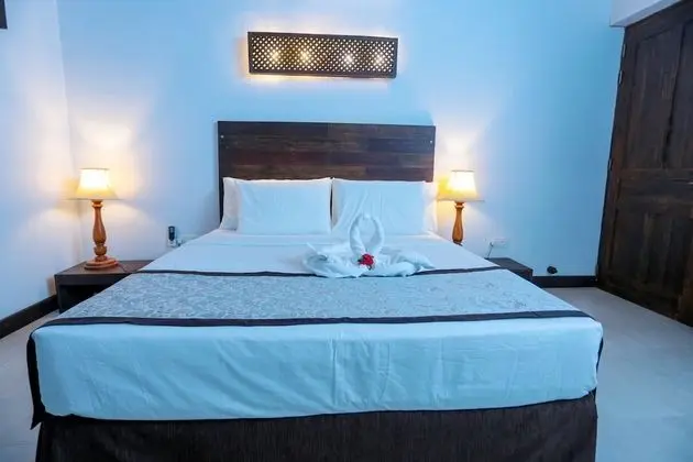 Deluxe Tek Büyük Yataklı Oda, 1 En Büyük (King) Boy Yatak, Engellilere Uygun, Bahçe Manzaralı