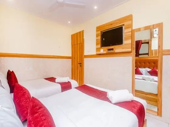 Deluxe Üç Kişilik Oda