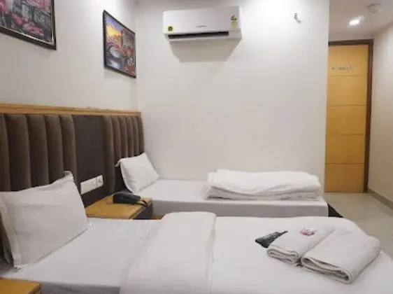 Deluxe İki Ayrı Yataklı Oda