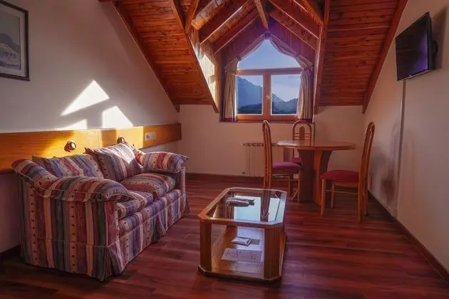 Superior Oda, Göl Manzaralı