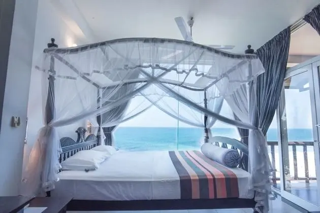 Traditional Süit, Deniz Manzaralı