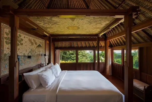 Dubleks (Pool Suite)
