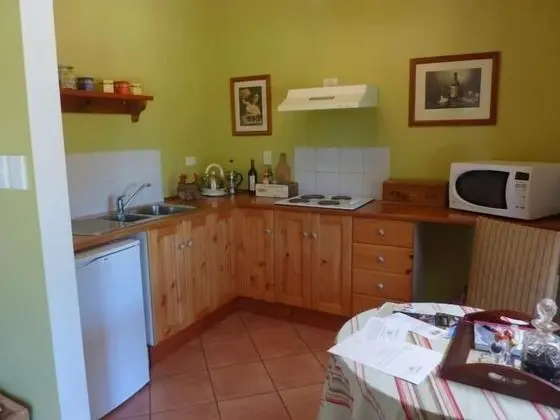 Standard Kır Evi, 1 Yatak Odası, Küçük Mutfak (Absinthe Vineyard Cottage)