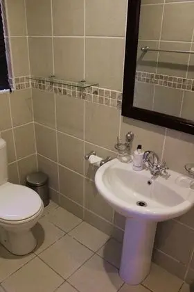 Cost Saver Room (En-suite Shower only)