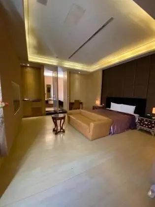 Business Tek Büyük Yataklı Oda