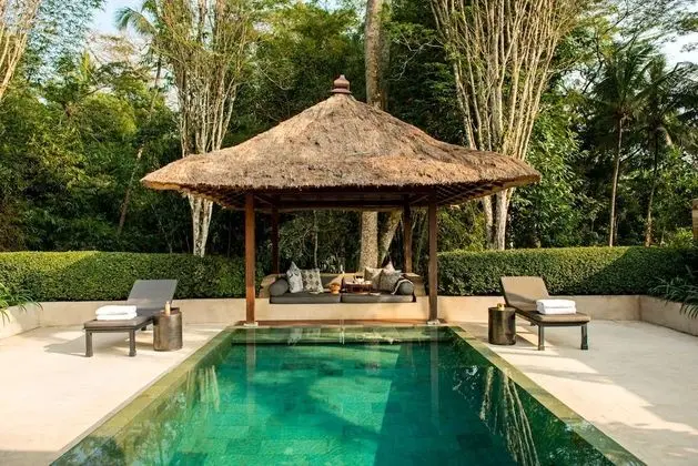 Süit (Garden Pool Suite)