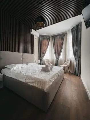 Deluxe Tek Büyük Yataklı Oda