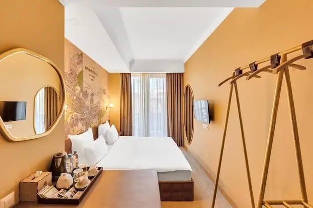 Design Tek Büyük Yataklı Oda