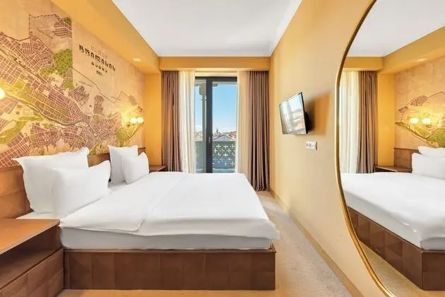 Tek Büyük Yataklı Oda, Şehir Manzaralı