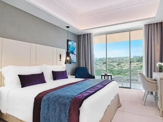 Deluxe Oda, Tepe Manzaralı