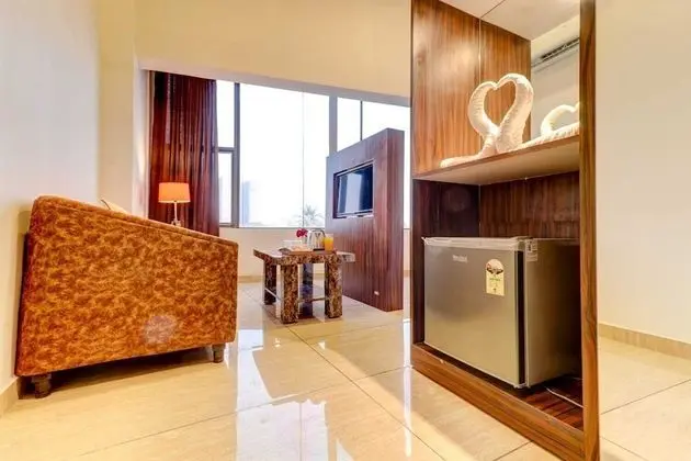 Luxury Oda
