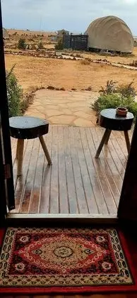 Kulübe, 1 Büyük (Queen) Boy Yatak ve Çekyat