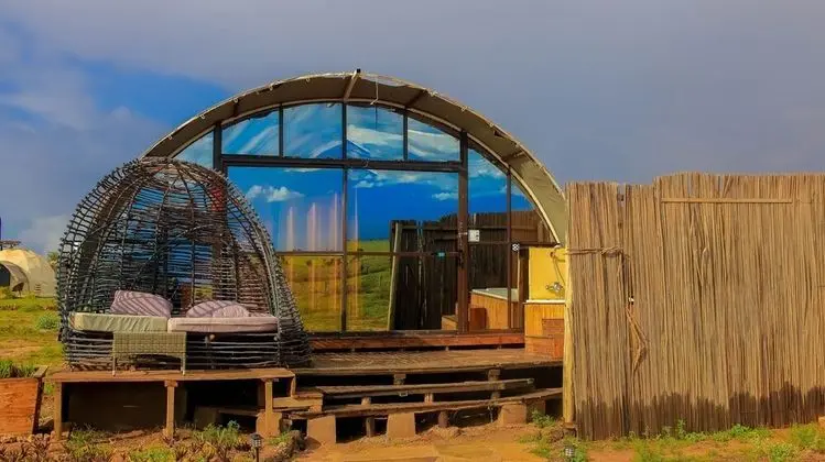 Kulübe, 1 En Büyük (King) Boy Yatak ve Çekyat