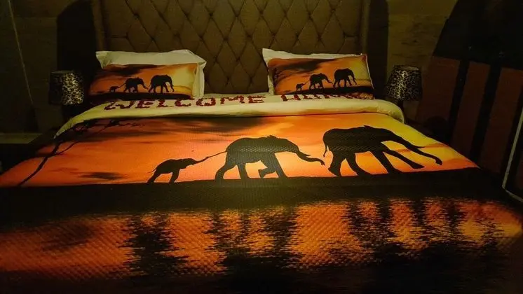 Kulübe, 1 En Büyük (King) Boy Yatak ve Çekyat