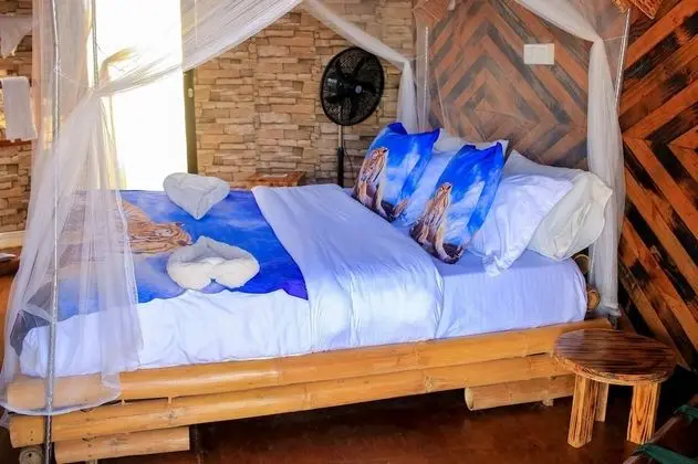 Kulübe, 1 Büyük (Queen) Boy Yatak