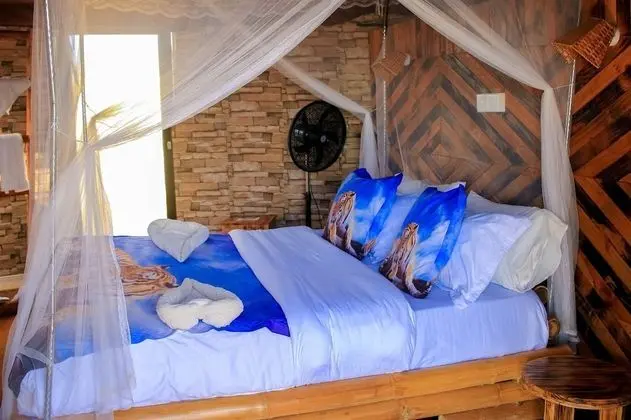 Kulübe, 1 Büyük (Queen) Boy Yatak